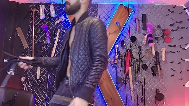 Warick and Aria bdsm  online show from 11/12/25, 08:23