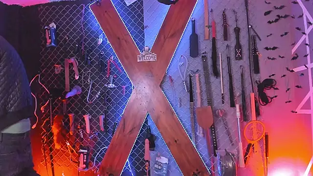Warick and Aria bdsm  online show from 11/22/25, 09:46
