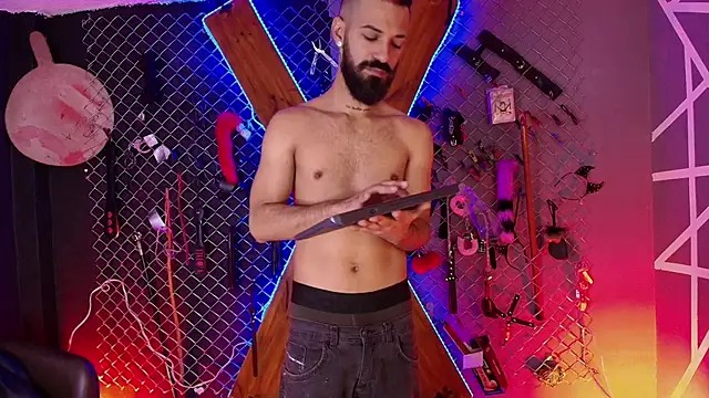 Warick and Aria bdsm  online show from 10/28/25, 07:13
