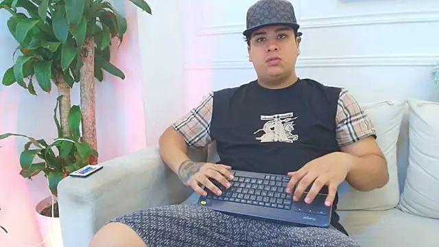 Naim Bennetsex online show from 12/15/25, 06:14