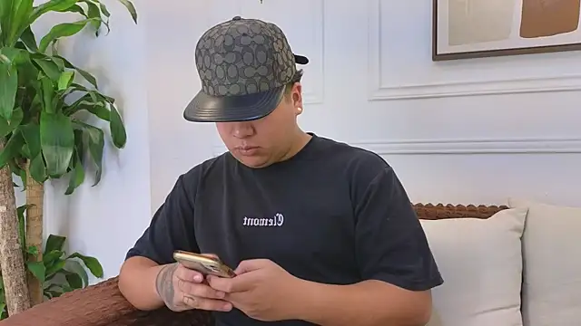 Naim Bennetsex online show from 04/15/26, 05:39