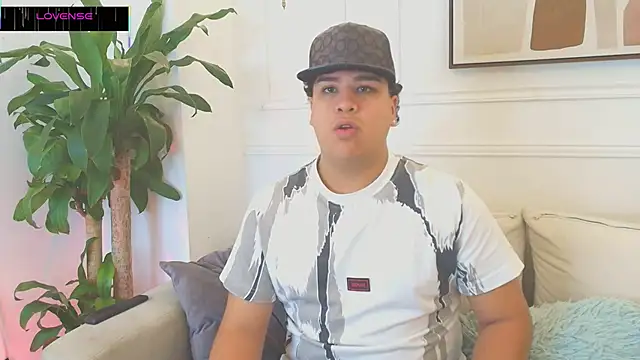 Naim Bennetsex online show from 10/24/25, 06:40