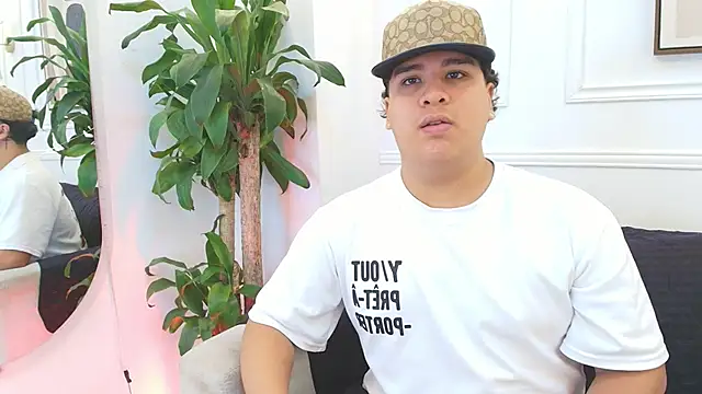 Naim Bennetsex online show from 11/14/25, 06:33