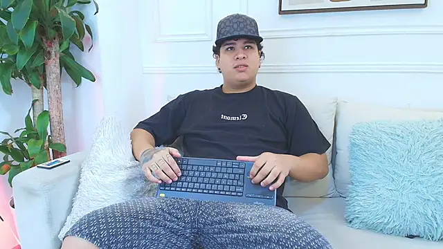 Naim Bennetsex online show from 11/12/25, 06:34