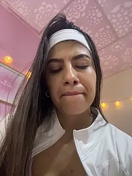 Lenapink19 online show from 11/26/25, 09:26