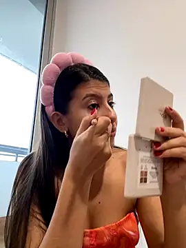 Lenapink19 online show from 10/27/25, 09:05