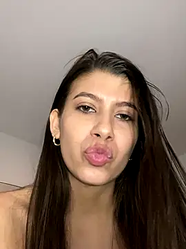 Lenapink19 online show from 10/17/25, 04:38