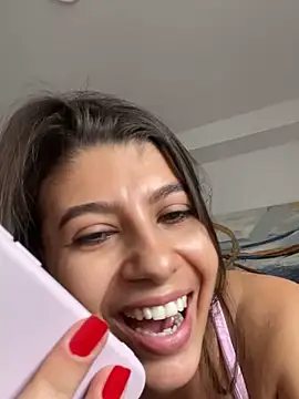 Lenapink19 online show from 10/07/25, 08:21