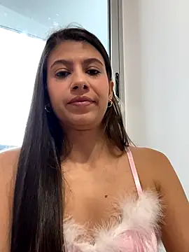 Lenapink19 online show from 10/31/25, 09:43