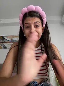 Lenapink19 online show from 10/20/25, 08:53