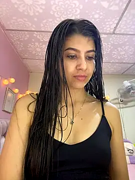 Lenapink19 online show from 12/05/25, 09:34