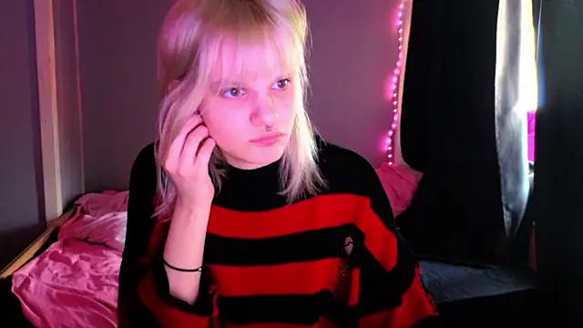 Elieiza xo online show from 04/18/26, 10:06