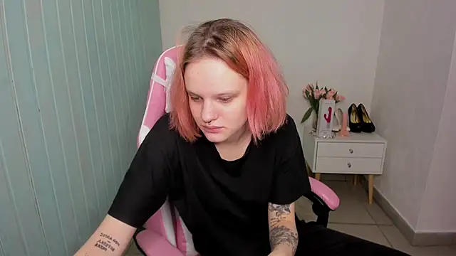 Elieiza xo online show from 10/04/25, 10:06