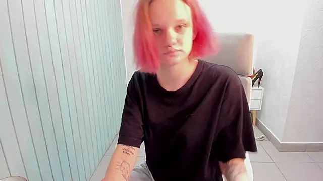 Elieiza xo online show from 09/18/25, 02:25