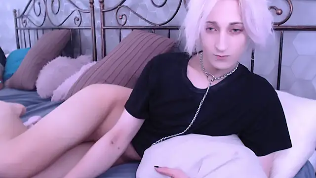 whitenyx online show from 11/28/25, 04:12