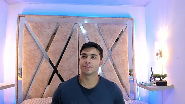 jayd muscle online show from 11/26/25, 04:23