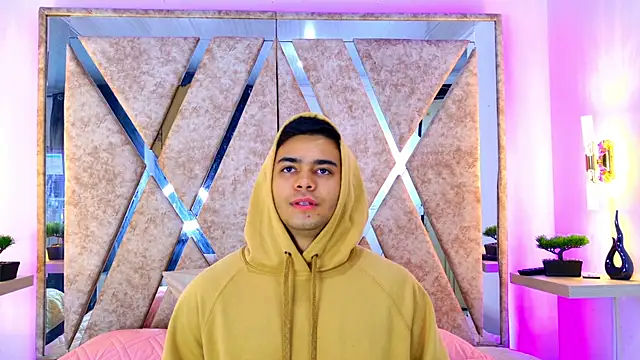 jayd muscle online show from 12/17/25, 05:23