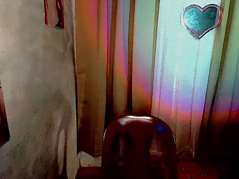 Snapshot of sweetsassyxx chatting on 10/10/25, 05:52 sweetsassyxx online show from 10/10/25, 05:52