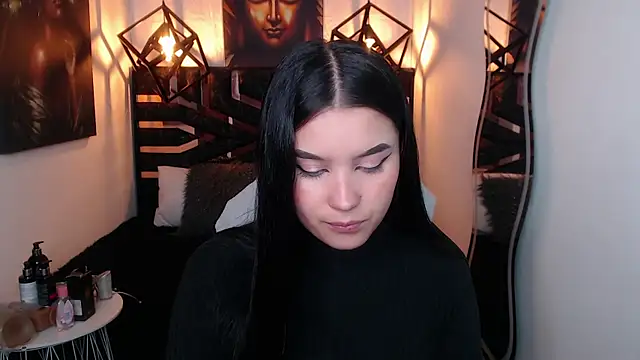 Natalie loffreda online show from 04/10/26, 07:54