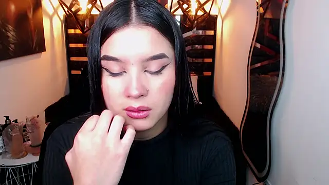 Natalie loffreda online show from 04/14/26, 07:52