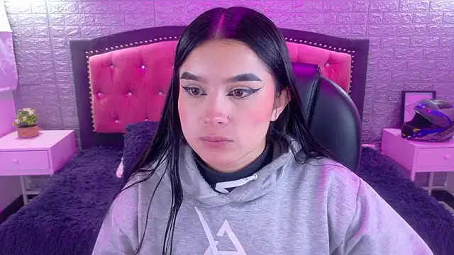 Natalie loffreda online show from 02/03/26, 03:26