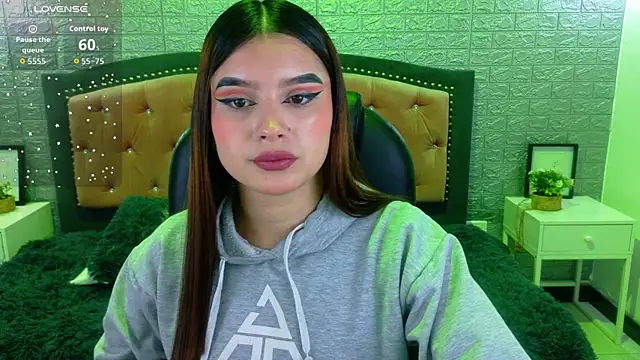 Natalie loffreda online show from 11/24/25, 03:28