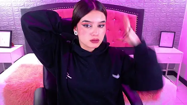 Natalie loffreda online show from 09/26/25, 02:51