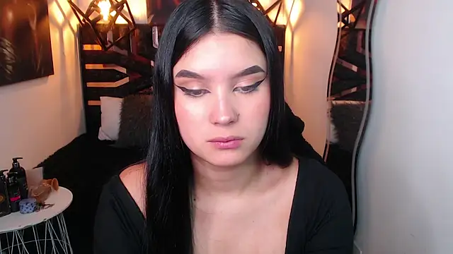 Natalie loffreda online show from 04/09/26, 07:53