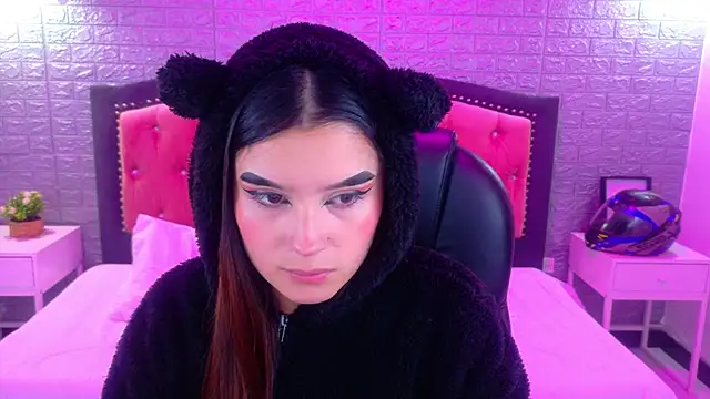 Natalie loffreda online show from 01/09/26, 03:02