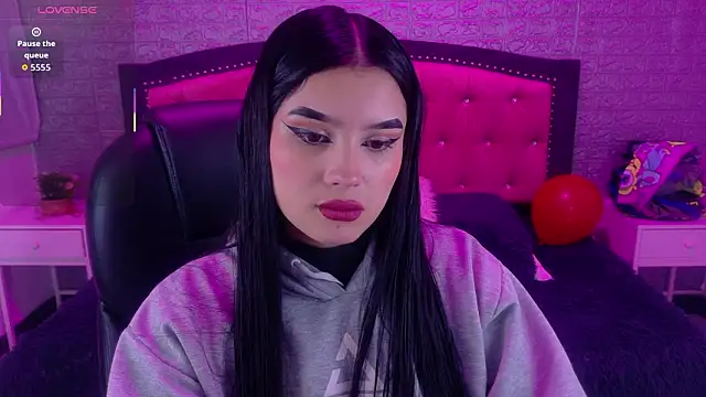 Natalie loffreda online show from 03/07/26, 03:13