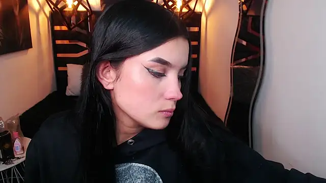 Natalie loffreda online show from 04/08/26, 08:10