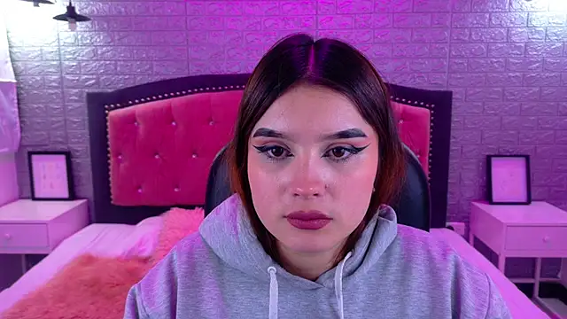 Natalie loffreda online show from 10/13/25, 07:48