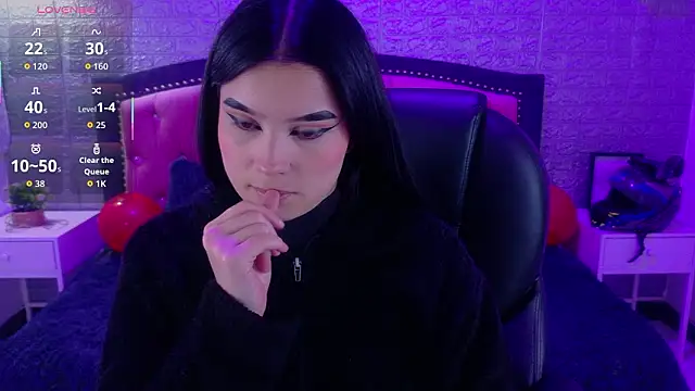 Natalie loffreda online show from 03/06/26, 03:01