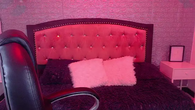 Natalie loffreda online show from 02/07/26, 03:03