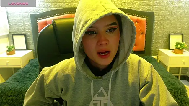 Natalie loffreda online show from 10/20/25, 03:41