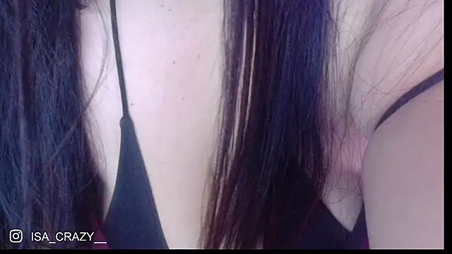 Snapshot of isa__crazy__ chatting on 10/17/25, 04:42 isa crazy online show from 10/17/25, 04:42