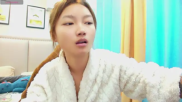 Snapshot of Safer-001 chatting on 11/02/25, 03:22 Safer-001 online show from 11/02/25, 03:22