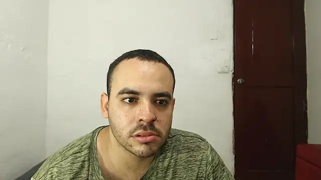 Ana ThiagoxX online show from 05/20/26, 12:29
