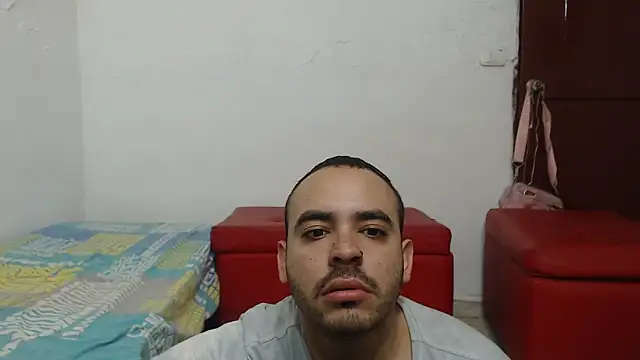 Ana ThiagoxX online show from 04/23/26, 12:50