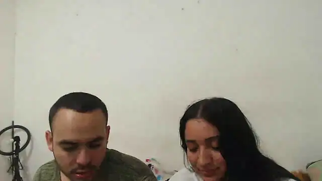 Ana ThiagoxX online show from 10/01/25, 06:07