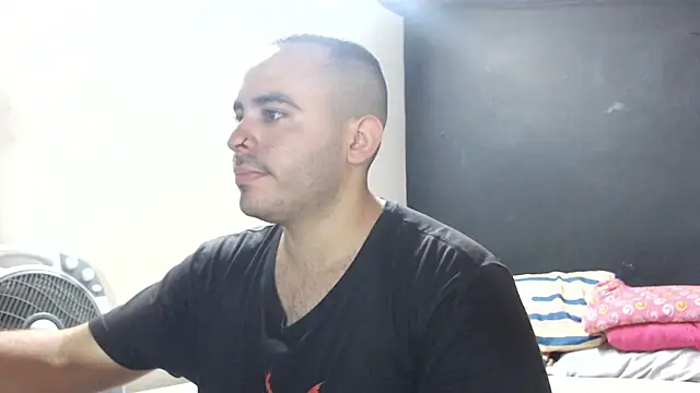 Ana ThiagoxX online show from 05/21/26, 06:49