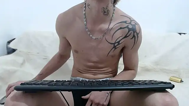 Dan jonson15 online show from 11/11/25, 03:23