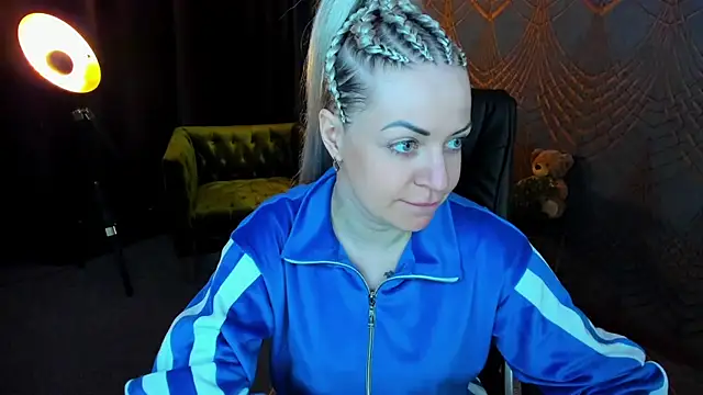 Anna Snows online show from 04/08/26, 04:19