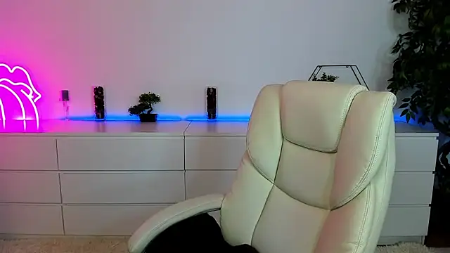 Anna Snows online show from 10/29/25, 06:34