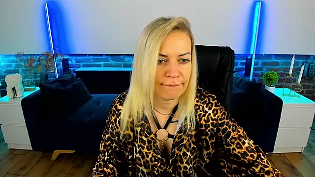 Anna Snows online show from 09/23/25, 12:12