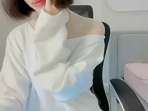 ggLovee online show from 10/08/25, 11:49