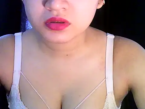 Snapshot of strip_vani chatting on 11/14/25, 05:22 strip vani online show from 11/14/25, 05:22