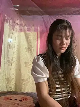 PhanHaa online show from 12/22/25, 01:22