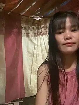 Snapshot of PhanHaa chatting on 09/11/25, 11:27 PhanHaa online show from 09/11/25, 11:27