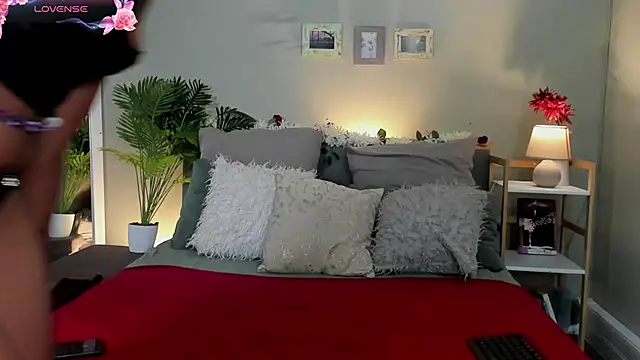 HotStellaaa online show from 01/05/26, 06:11